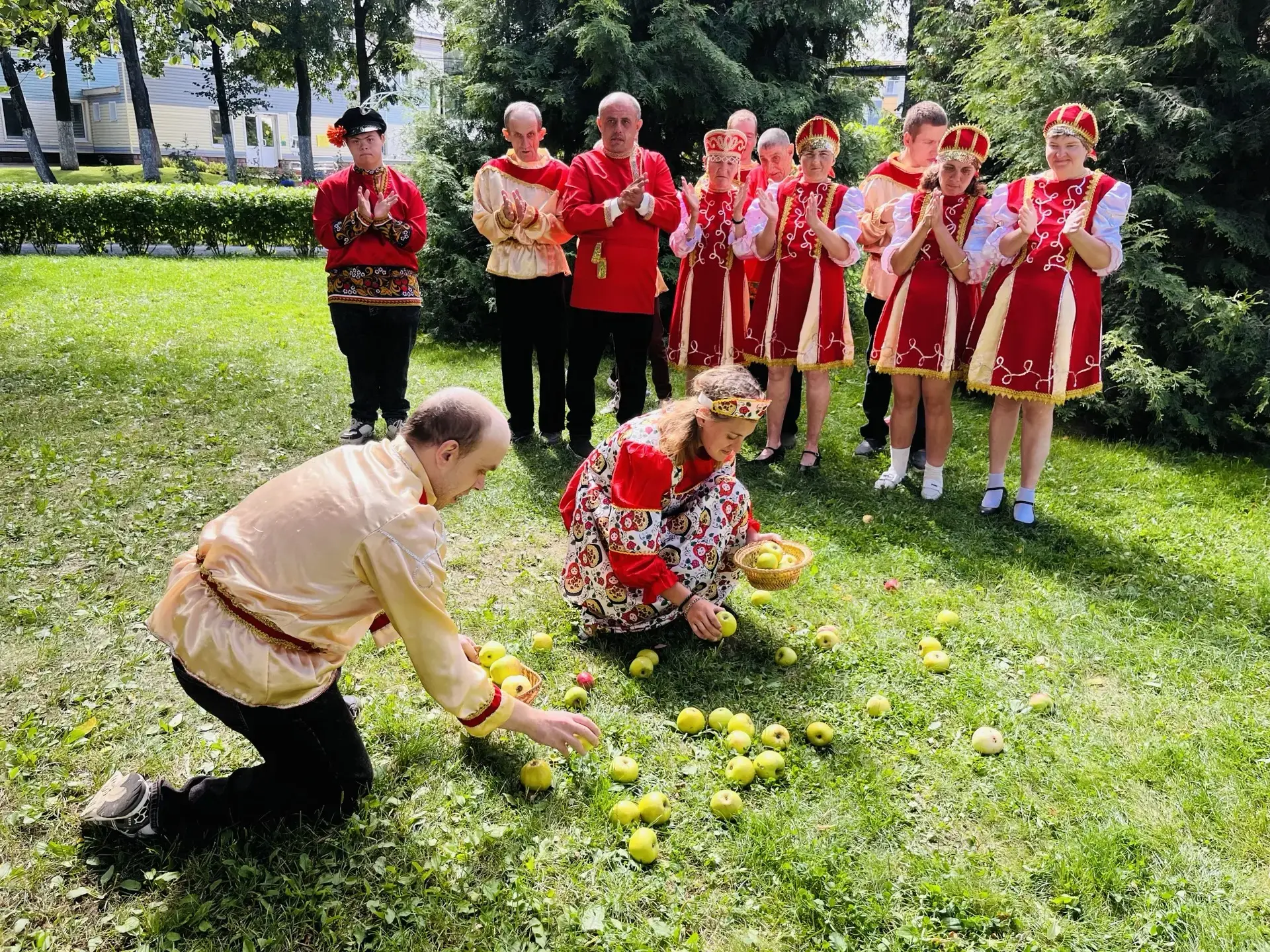 😍 Невероятный Яблочный Спас! 🤩 Море радости, смеха и настоящего народного веселья! 🥳🍎