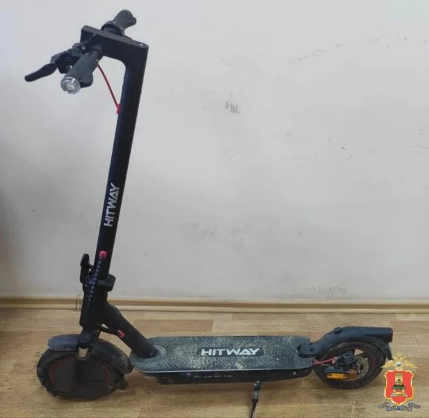 🛴 В Вышнем Волочке рецидивист угнал самокат, чтобы покататься и продать