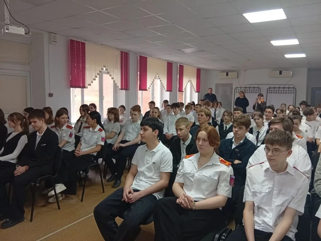 16 марта в школе № 6 города Усть-Лабинска прошло внеуроное занятие «Разговоры о важном» 📚, посвященн