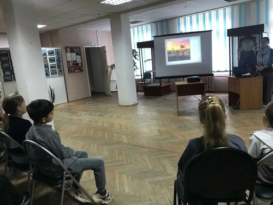 #чернский_музей #культура71 #каникулы_в_музее Дети из пришкольного лагеря начальной школы «Росинки» 