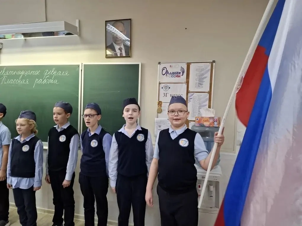 🇷🇺 В преддверии Дня защитника Отечества в нашей школе царила особенная атмосфера!  Наши обучающиеся 
