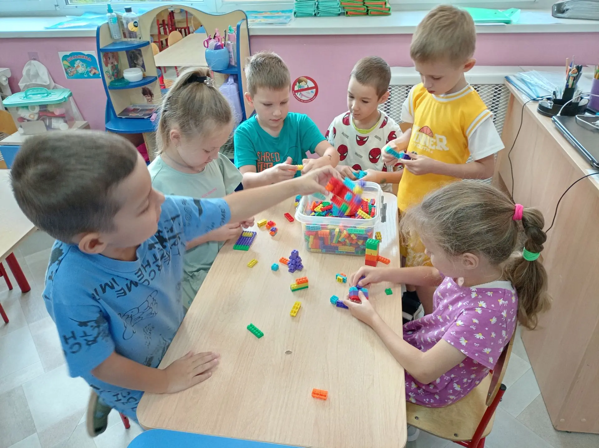 Игровая деятельность в подготовительной группе "Русалочка"