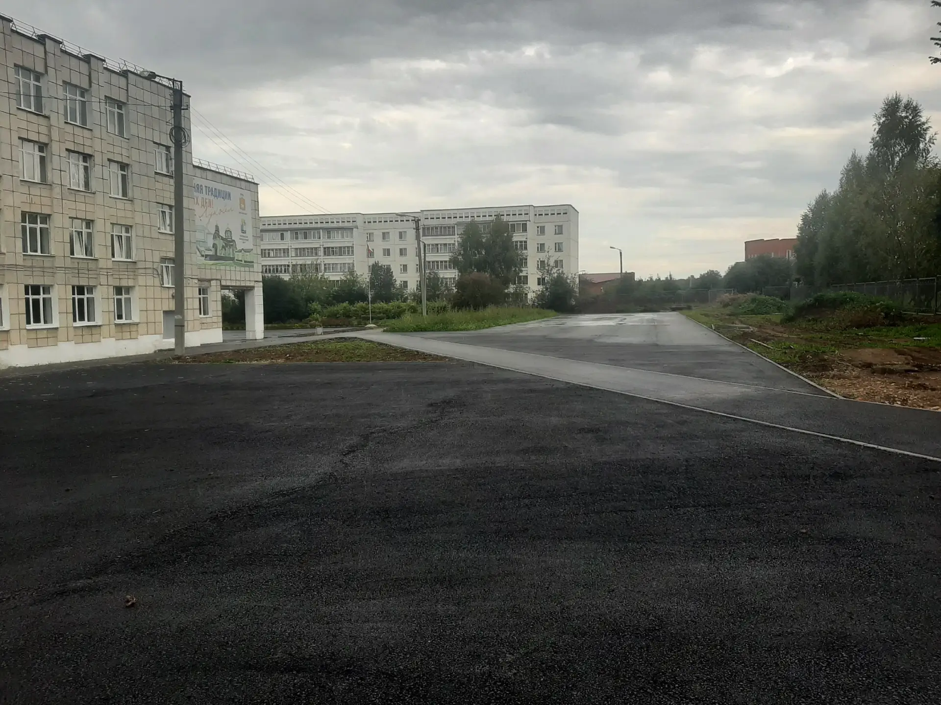В гимназии продолжается благоустройство 👷‍♂️.