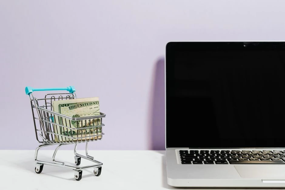 Аналитический срез: E-commerce vs Офлайн
