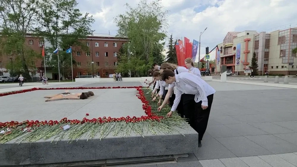 НАШИ #ДеньПобеды #РеутовПомнит #ПамятьПоколений  Ученики 7 «З» класса приняли участие в акции к 9 Ма
