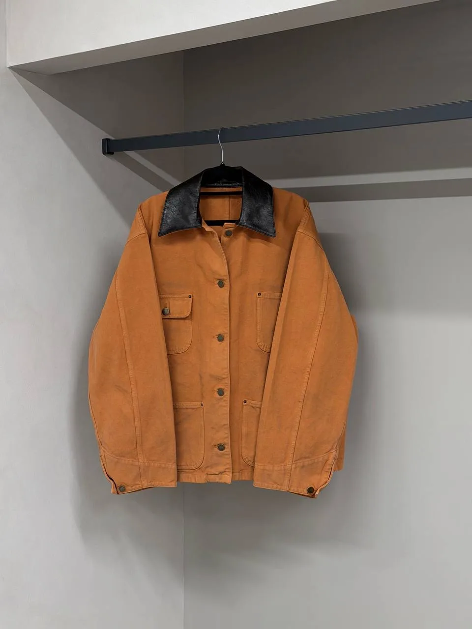 Новая куртка Prada,