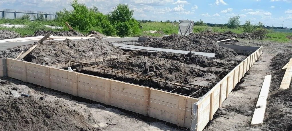 Готовим арматурный каркас для фундамента.