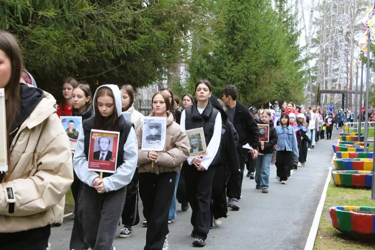 БЕССМЕРТНЫЙ ПОЛК В «РЕБЯЧЬЕЙ РЕСПУБЛИКЕ» 🕯️  В филиале «Ребячья республика» прошла традиционная акци