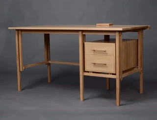 Стол от valo_furniture_designs