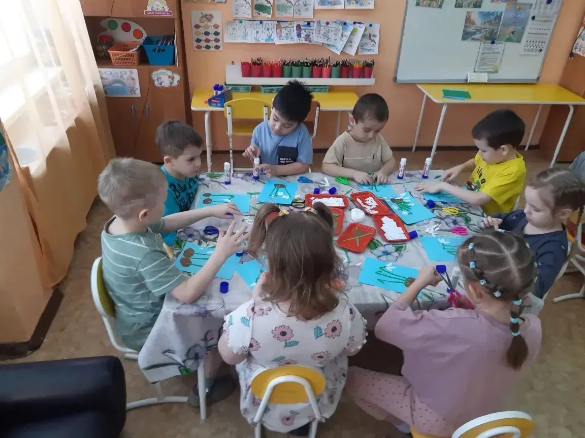 В группе «Ручеёк» дети с большим интересом и творческим вдохновением занимались изготов...