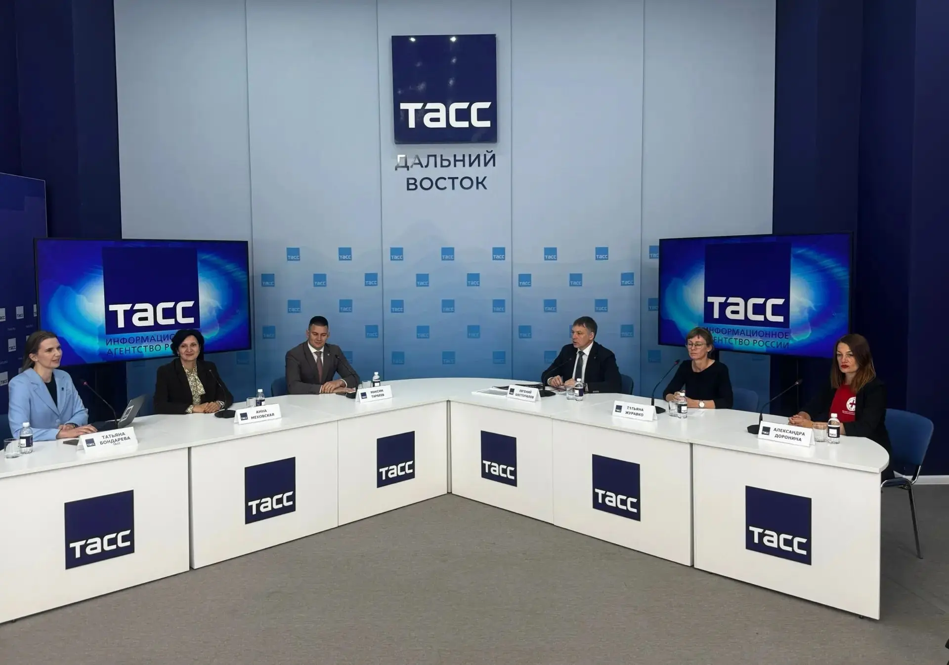 Подключайтесь к прямой трансляции ТАСС!