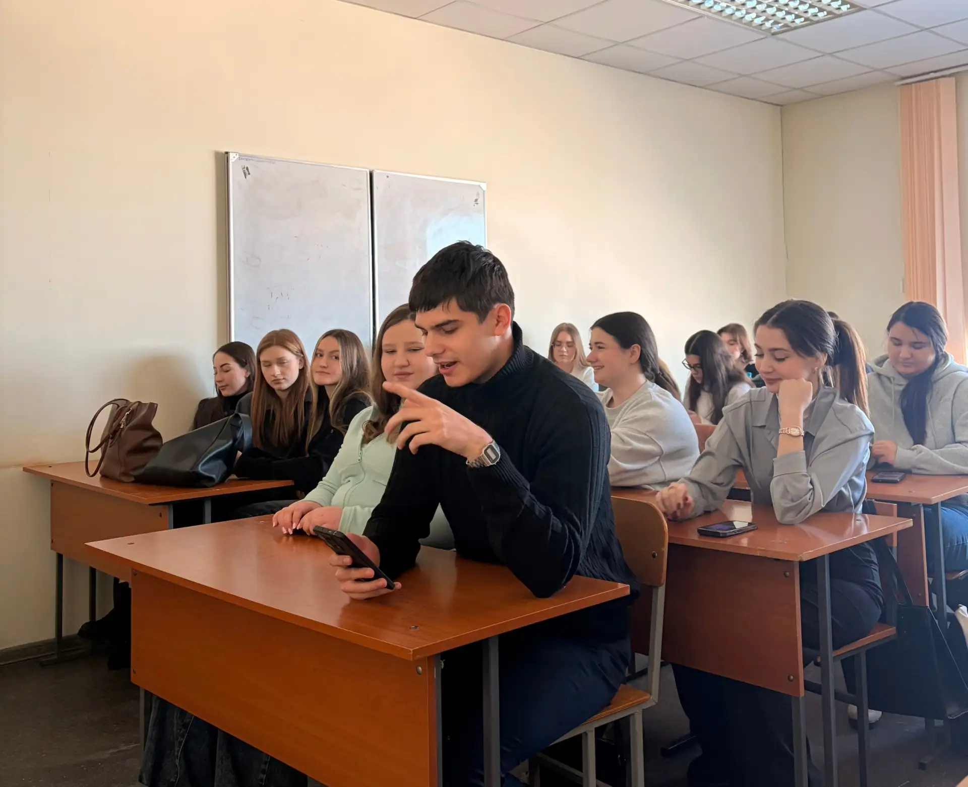 🗳 Молодежная избирательная комиссия Курской области провела игру «Твой выбор» на юридическом факульт