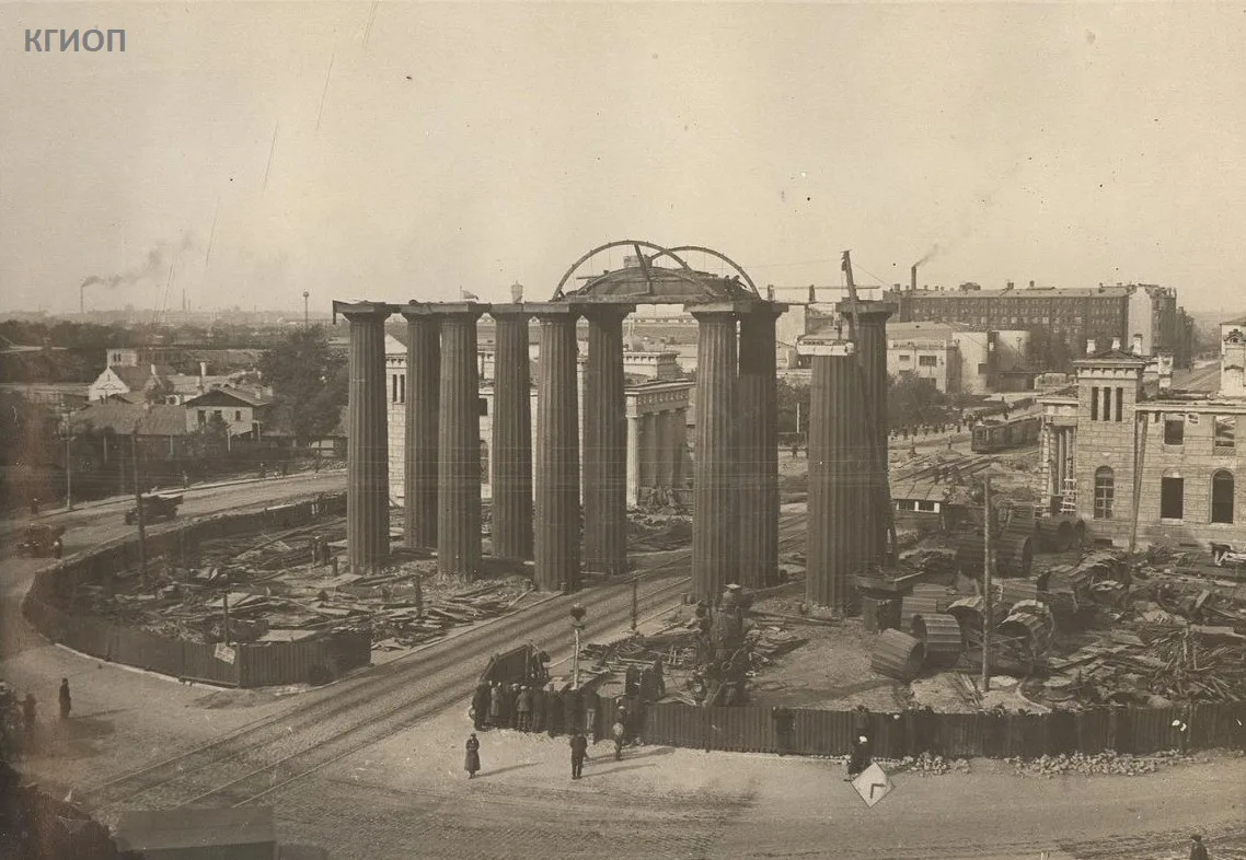 Следующая фотография из архива КГИОП в рамках проекта «Наследие окраин» Московского района