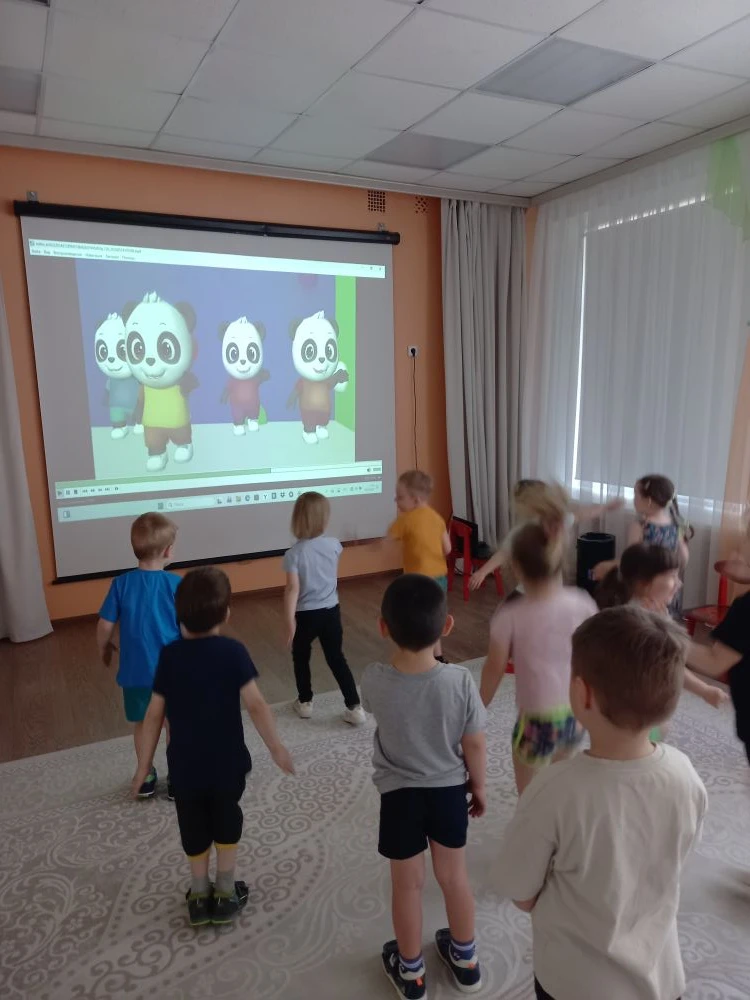 В группе "Семицветик" и "Незабудка" прошла активная мультзарядка!
