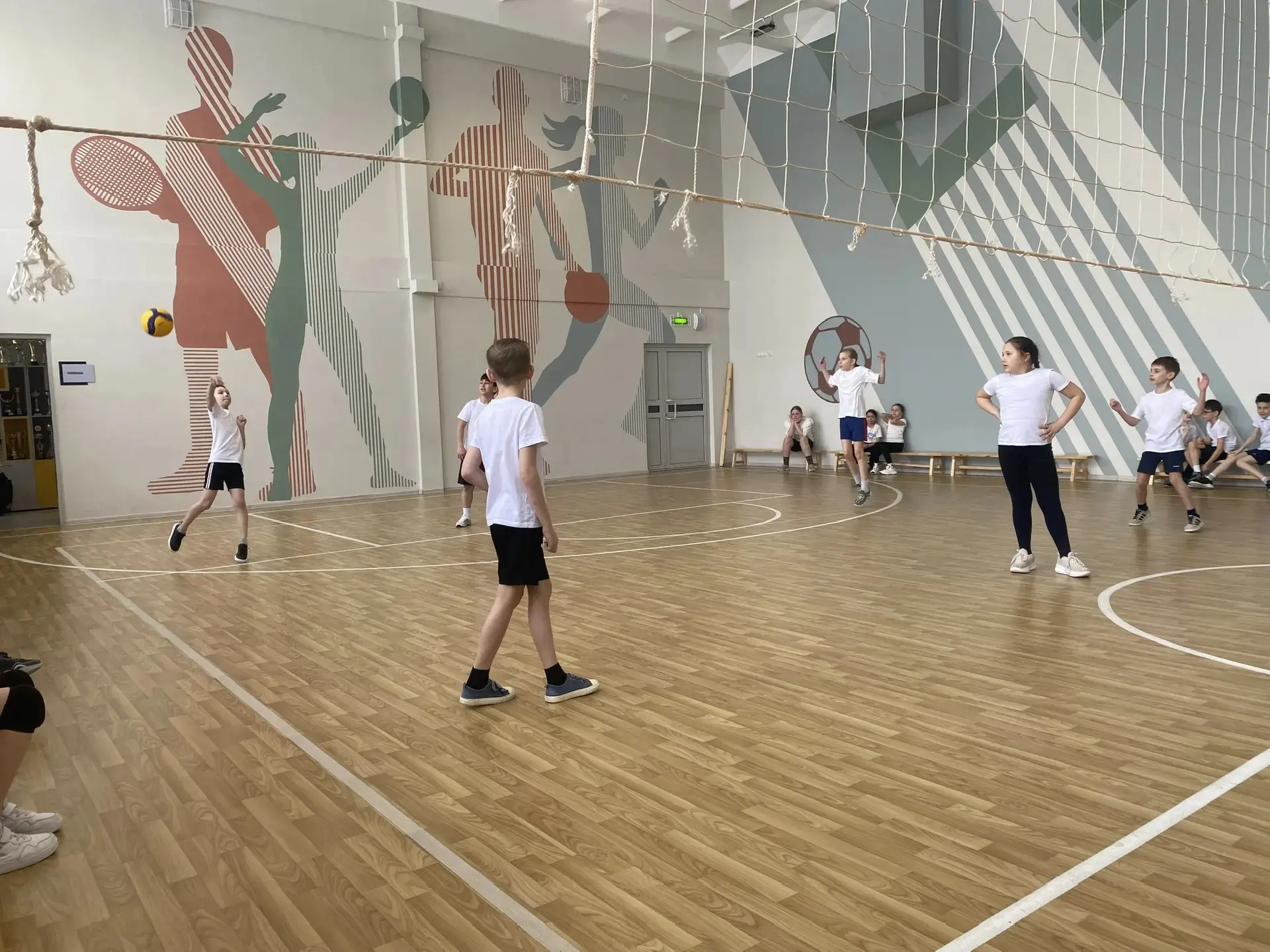 🏐 Сила, ловкость и командный дух: в рамках предметной недели физической культуры и эстетического цик
