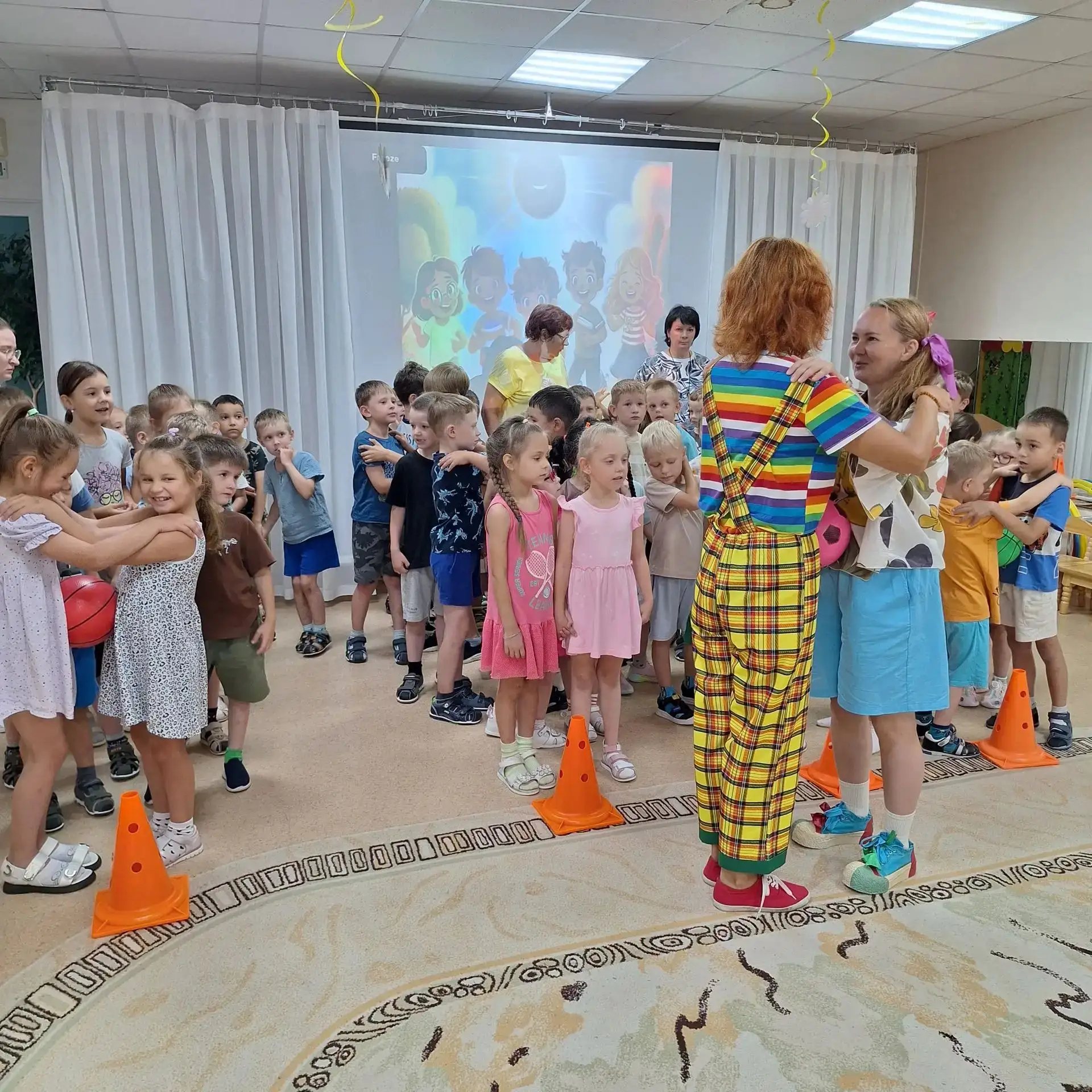 😃🥳Мир, дружба, жвачка? Нет — мир, дружба и детский смех!

🌈Сегодня в нашем детском саду был празд