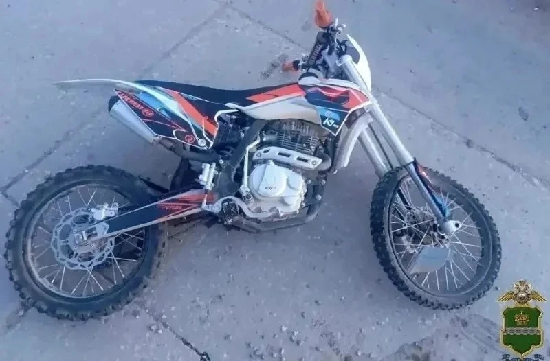 🤯Серьёзная авария в Кривском: 14-летний подросток на питбайке госпитализирован в реани...