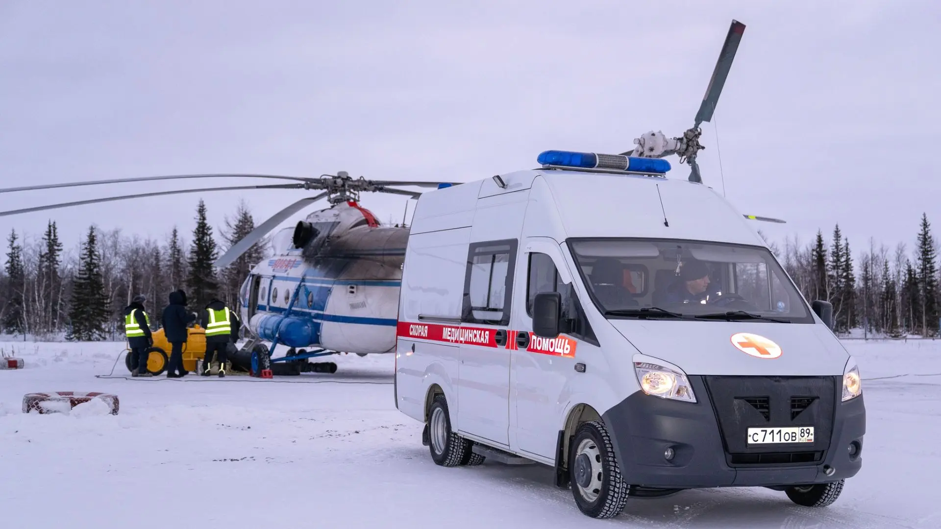 Сейчас на Ямале работают свыше 16 тысяч специалистов сферы здравоохранения - врачи, фельдшеры, медсё