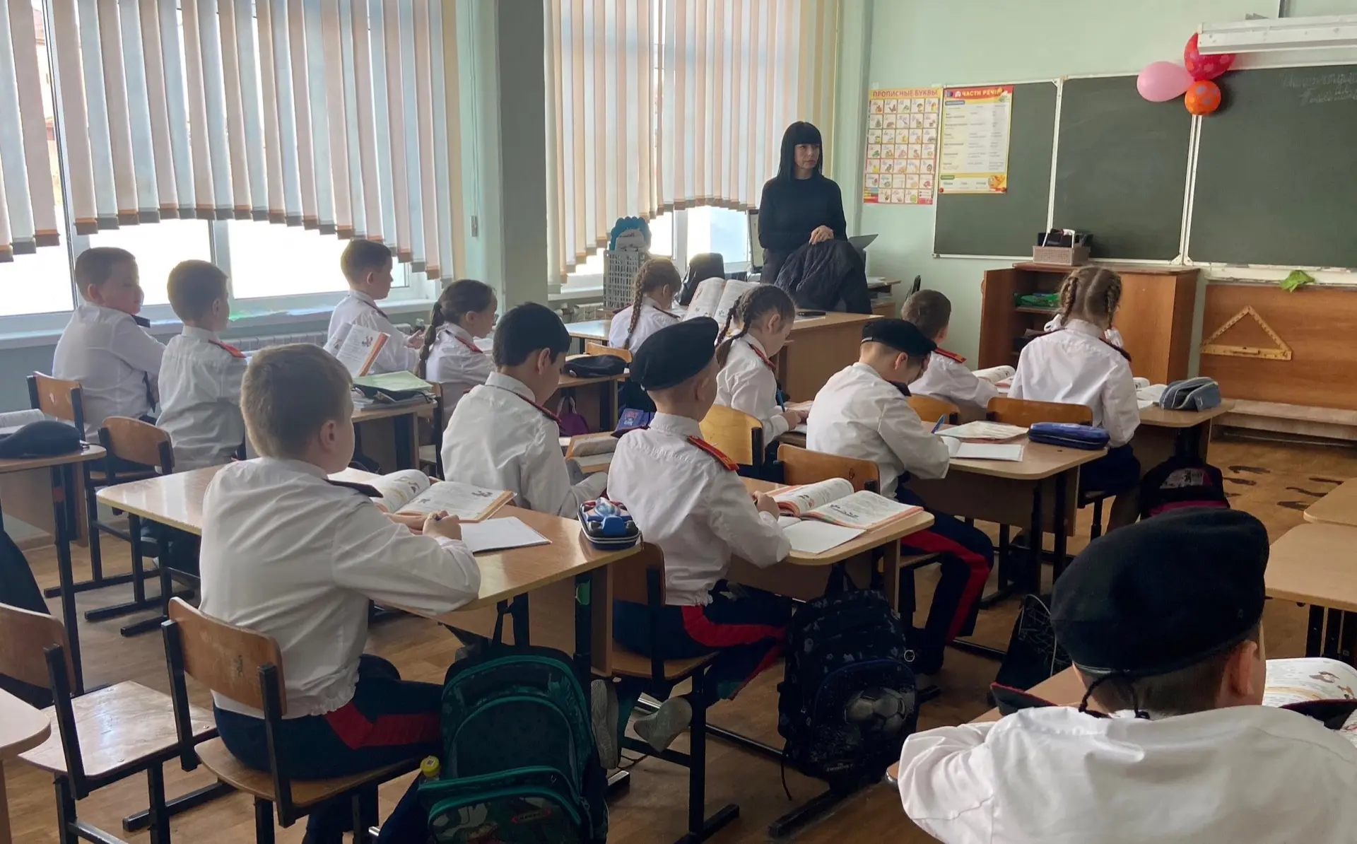 МОБУ СОШ С.Засечное : «Разговоры о важном» 16 марта в МОБУ СОШ с.Засечное прошло  очередное занятие 