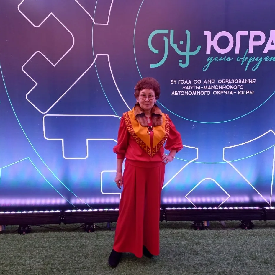 Сила традиций: мастерица из Югры уже тридцать лет создает уникальную национальную одежду   Марию Гри