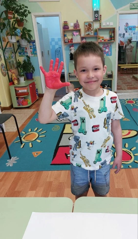 Готовимся встретить праздник!
Воспитанники нашей группы «Семицветик» активно готовятся ко Дню России