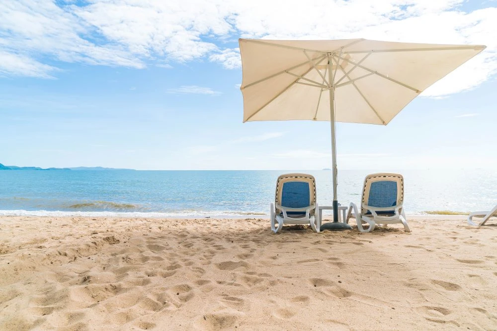 Отсыпка чистого песка на пляжах Анапы завершена ☝🏼 

🏖
В Анапе закончили отсыпку чистого песка на 