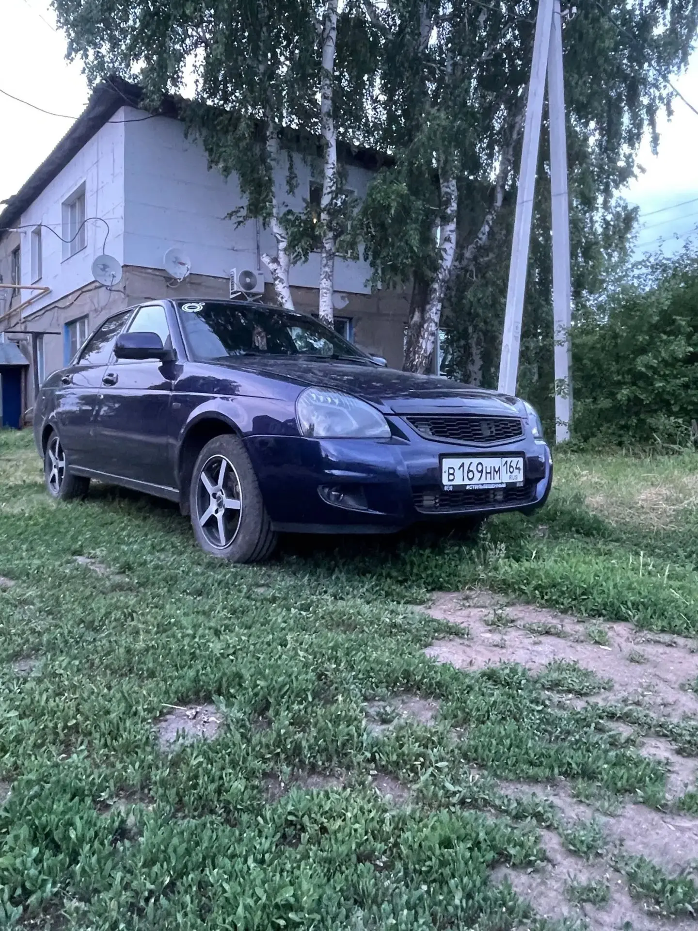 В продаже приора, 2015 год 1.6 шеснарь, 127 мотор 106 л.с. Машина в неплохом состоянии,...