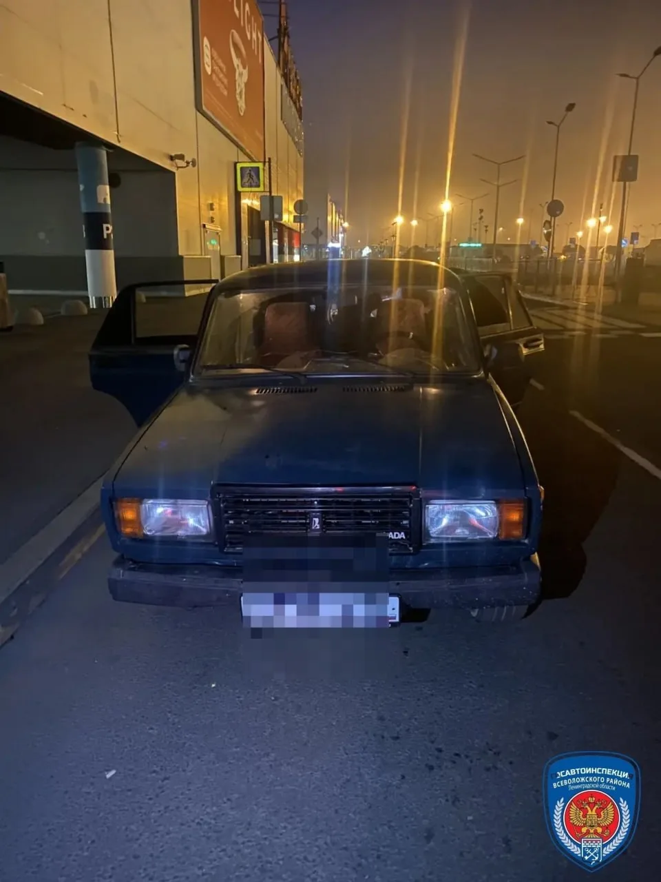 🚗 Подросток устроил ночные покатушки в Кудрово

На парковке у торгового комплекса инспекторы остано