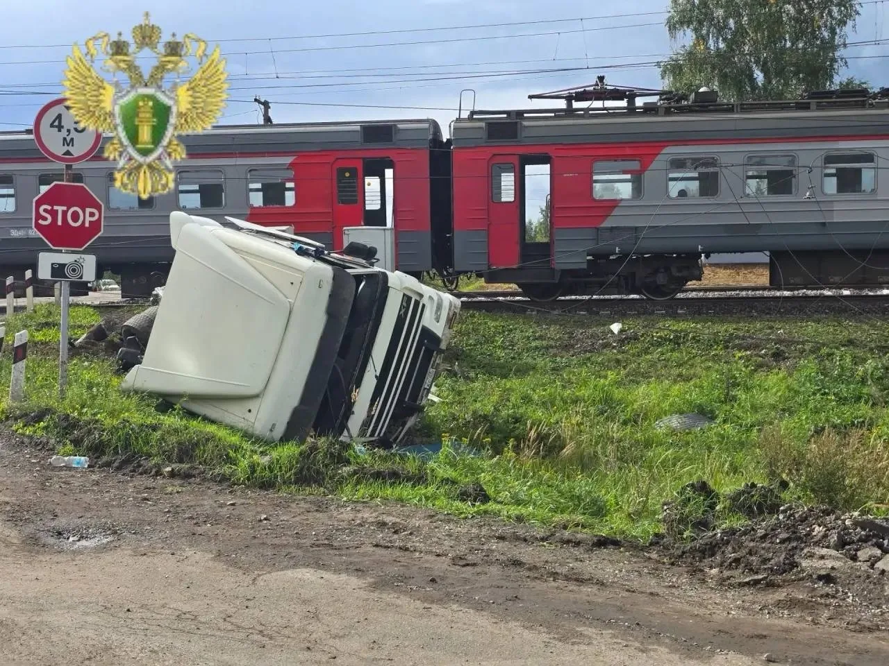 Движение по железной дороге в Бельково полностью восстановили после аварии