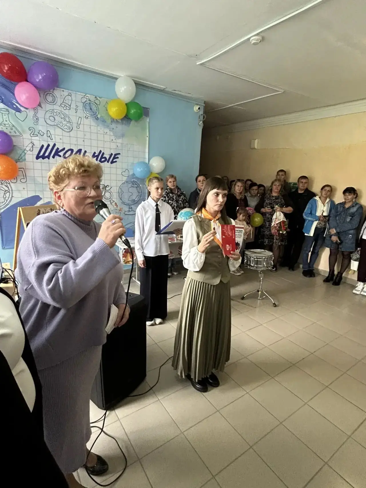 На торжественной линейке в Сосновской школе произошло по-настоящему важное событие! Поч...