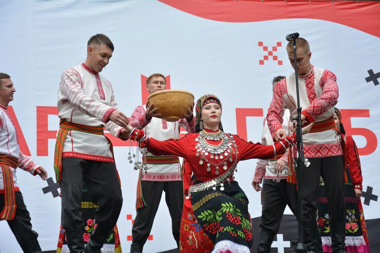 Ижкар Гербер отгремел!☘️

🌿Один из любимых праздников горожан и жителей других городов - Гербер - м