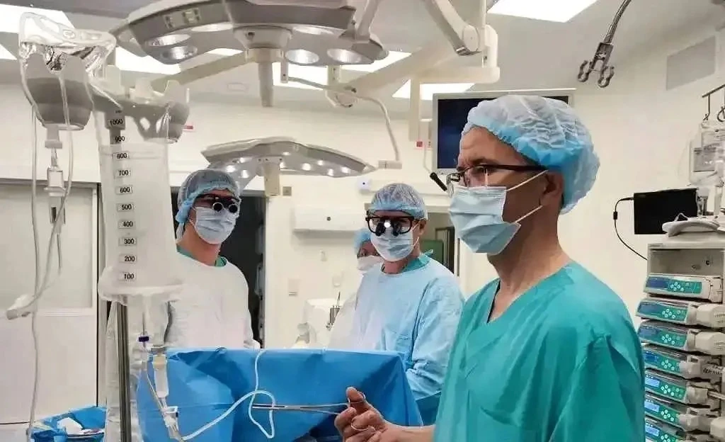 🫀 В Башкирии врачи удалили гигантскую опухоль сердца 
 
Пациент поступил в Республиканскую клиничес