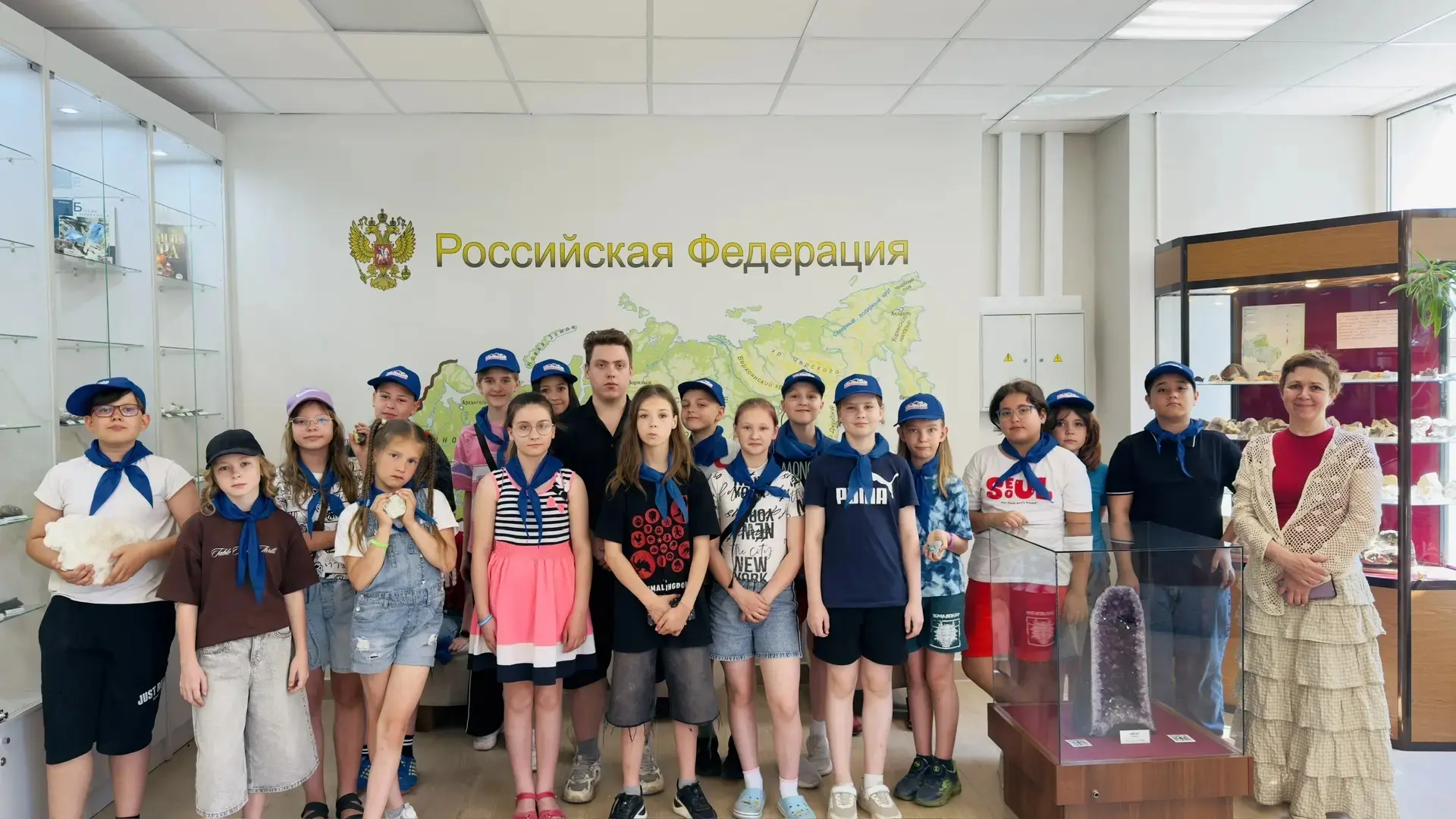 💎Каникулы с пользой: поход в  музей!

✨9 июня  городской лагерь МБОУ СОШ  4 г. Мытищи превратился в