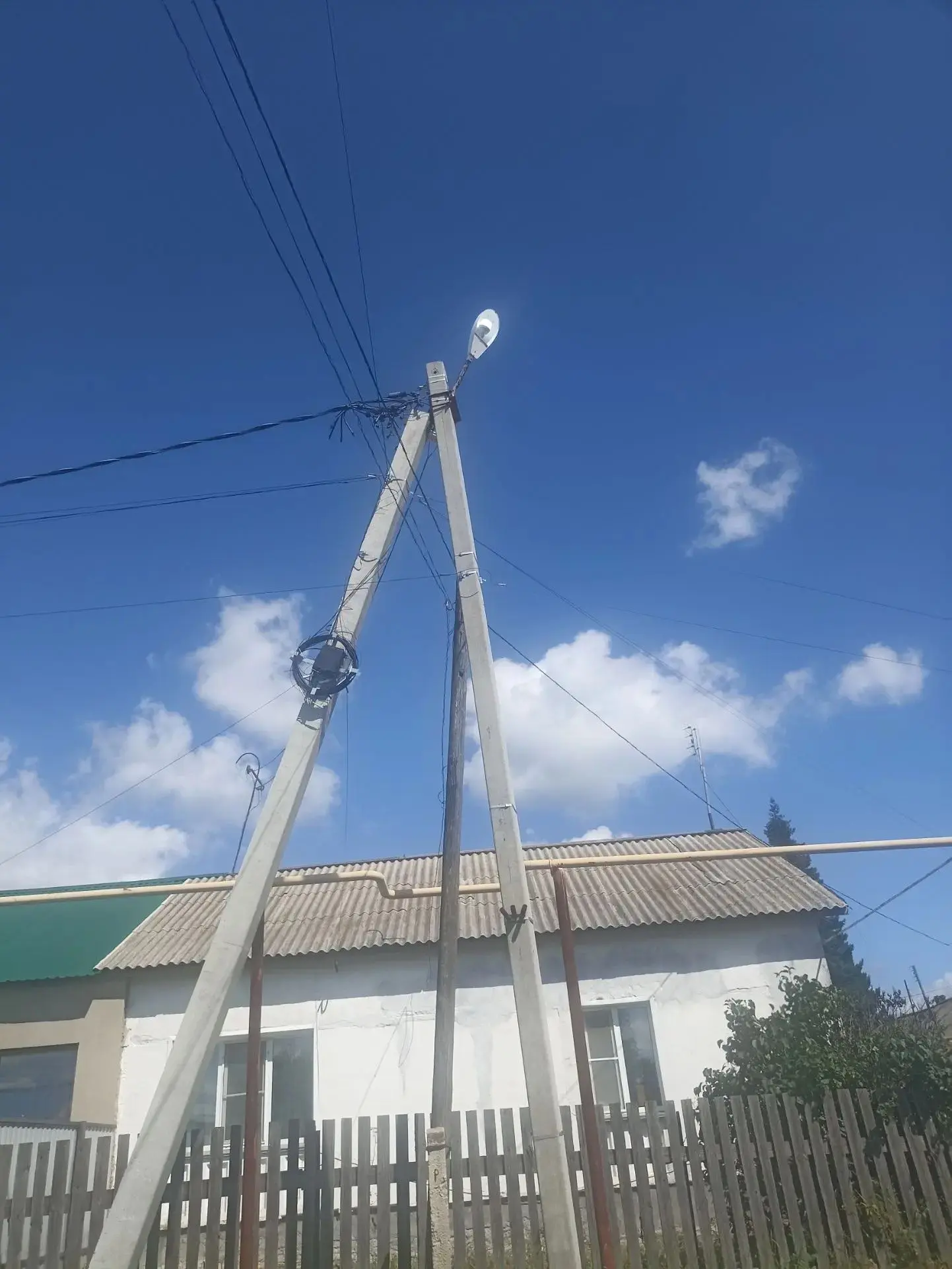 Свет зажигается в посёлках 🏠