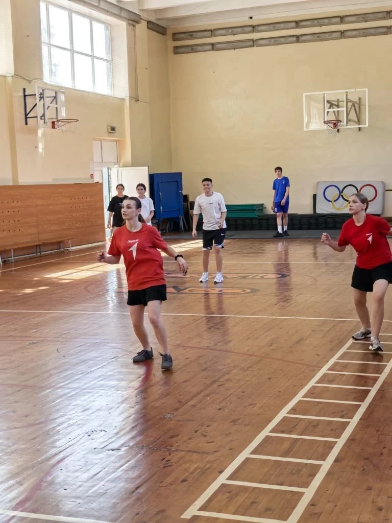 Сборная команда второй возрастной категории представила школу на муниципальном этапе всероссийского 