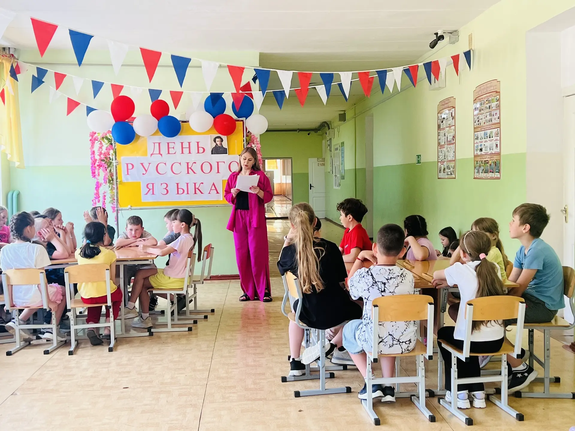В «Скворушке» день русского языка превратился в сказку! 📖✨