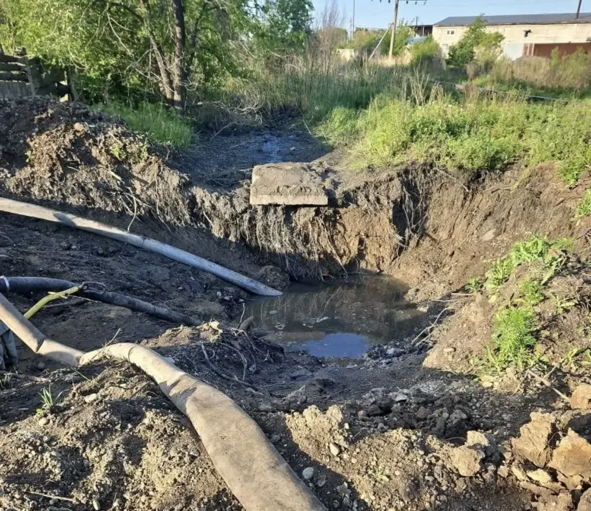 ⚡️ВОДОКАНАЛ БЕЛОГОРСКА ВНОВЬ УСТРАНЯЕТ ТЕХНОЛОГИЧЕСКИЙ СБОЙ.