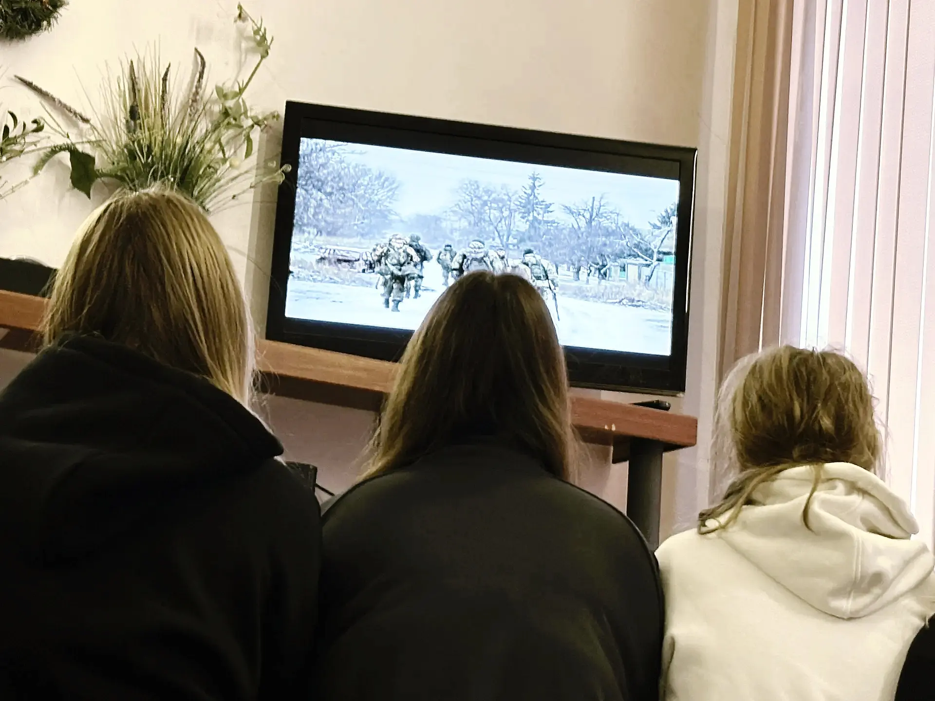 Сегодня в нашем центре прошел урок мужества, посвященный защитникам Отечества. В центре...