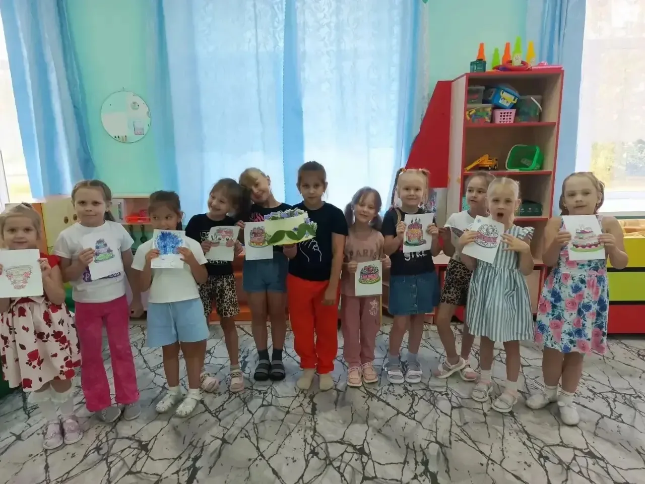 🍰 Наш сегодняшний День торта пахнет лесом и летом!

Пока настоящие торты пекутся в духовке, наши ре