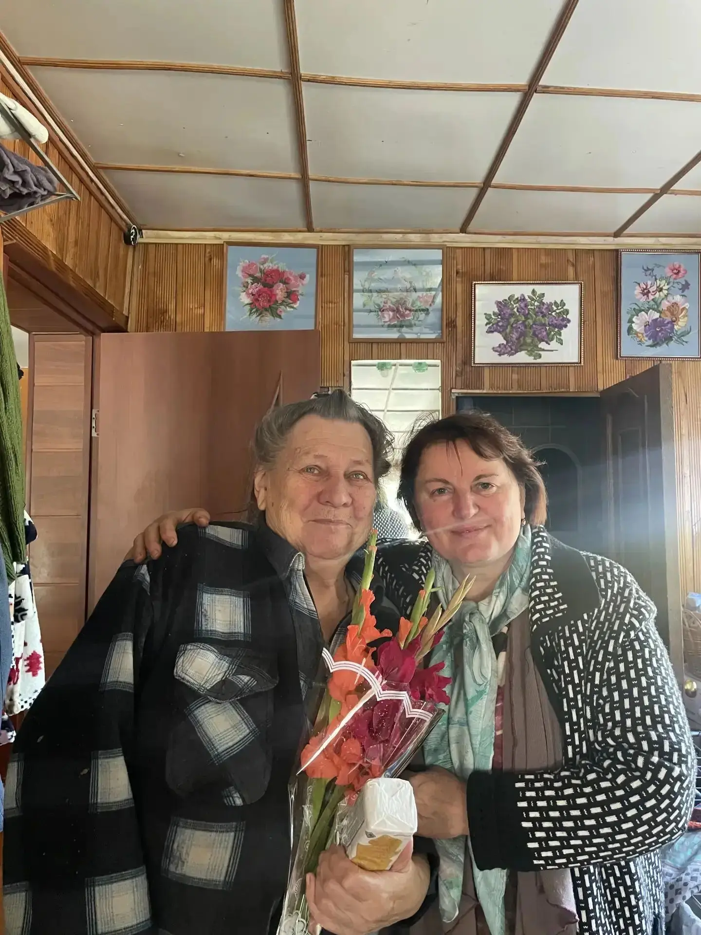 С днём пожилого человека 🌷