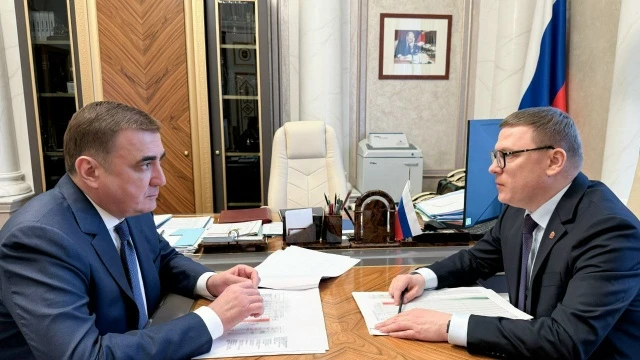 Алексей Текслер обсудил с помощником президента меры поддержки региональных бюджетов