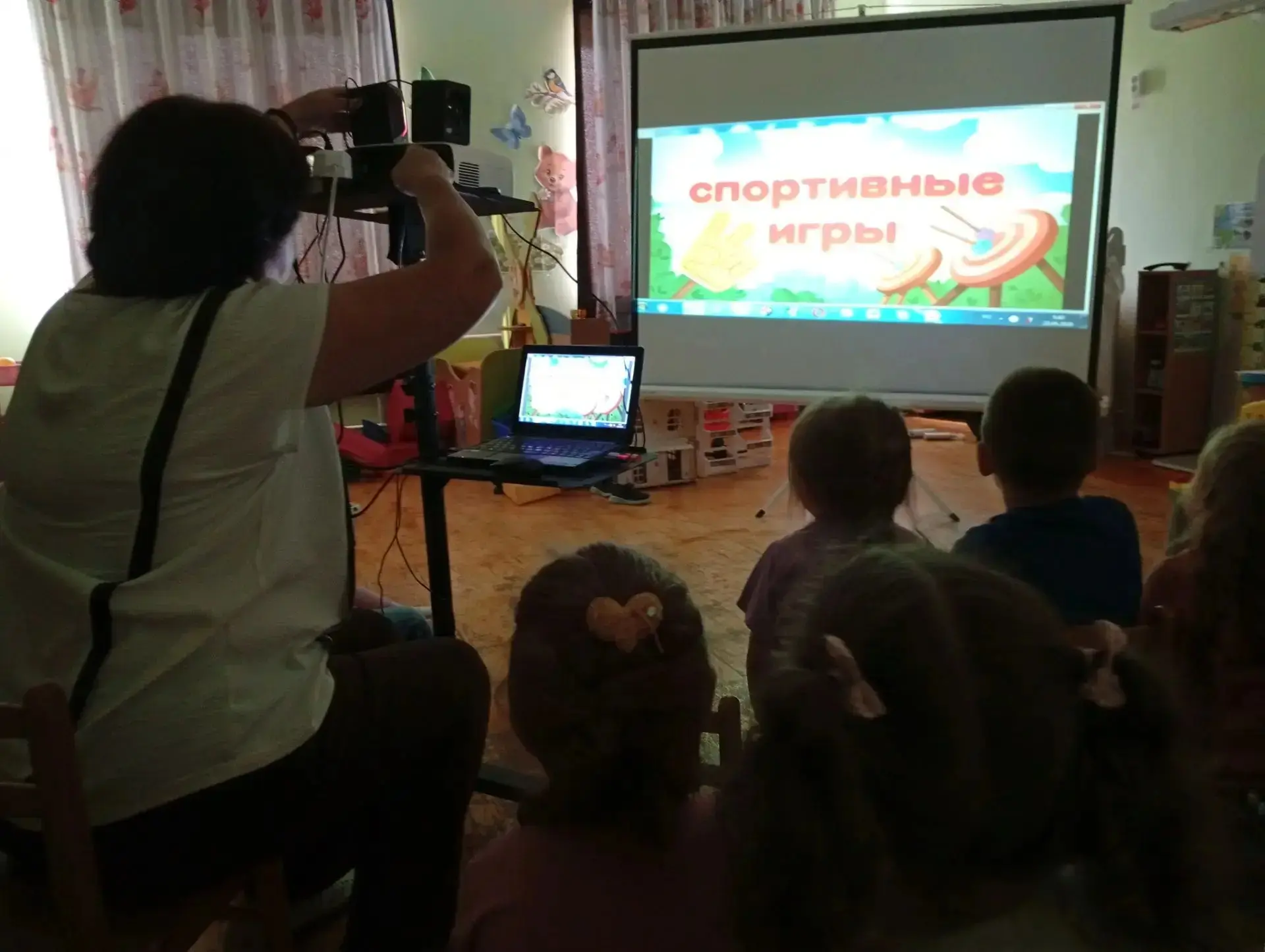 Тематический день в детском саду «Улыбка» — «Олимпийская семья»
Участники: дети всех возрастных груп