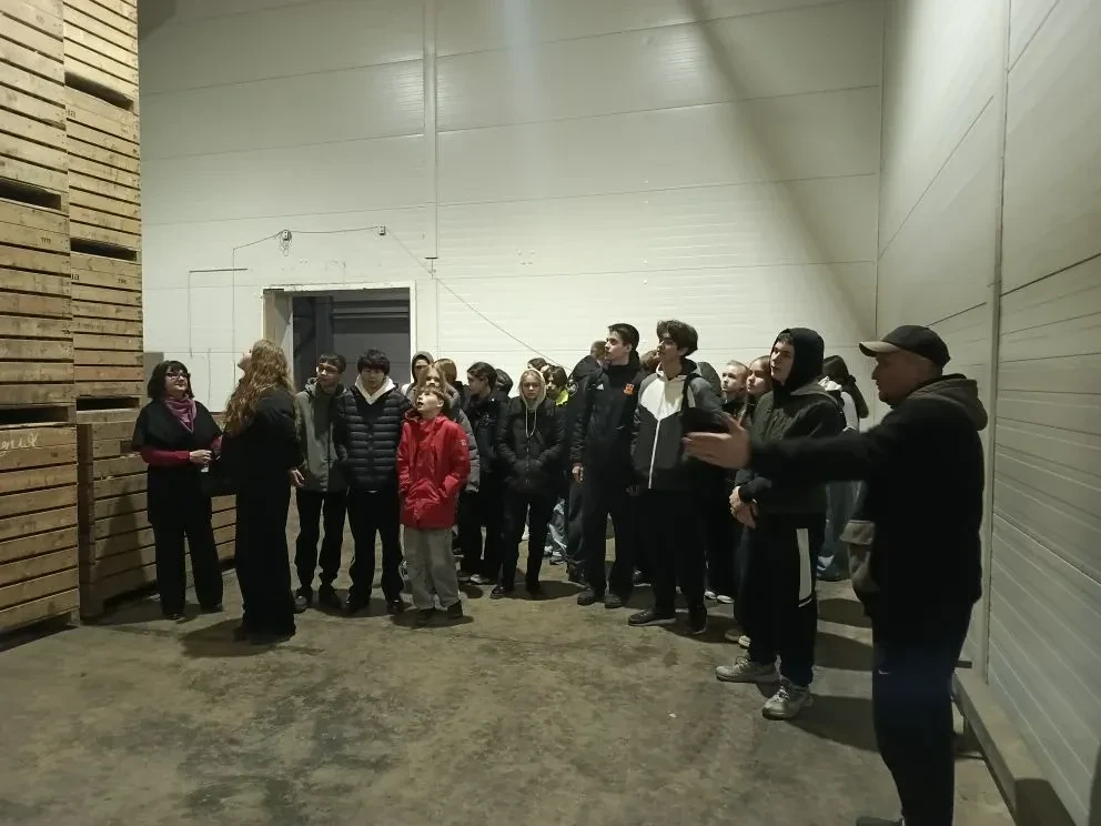 В гостях у агропромышленного комплекса: образовательная профориентационная поездка в КФХ «Калина»  В