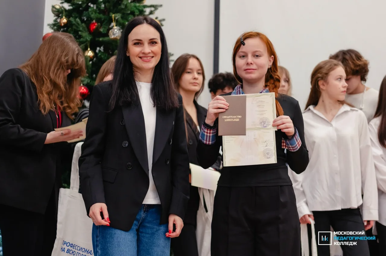 БЕЗ ГРАНИЦ 🧑‍🎓  За объективом: как медиакласс осваивал профессию  В мире, где каждый второй — фотогр