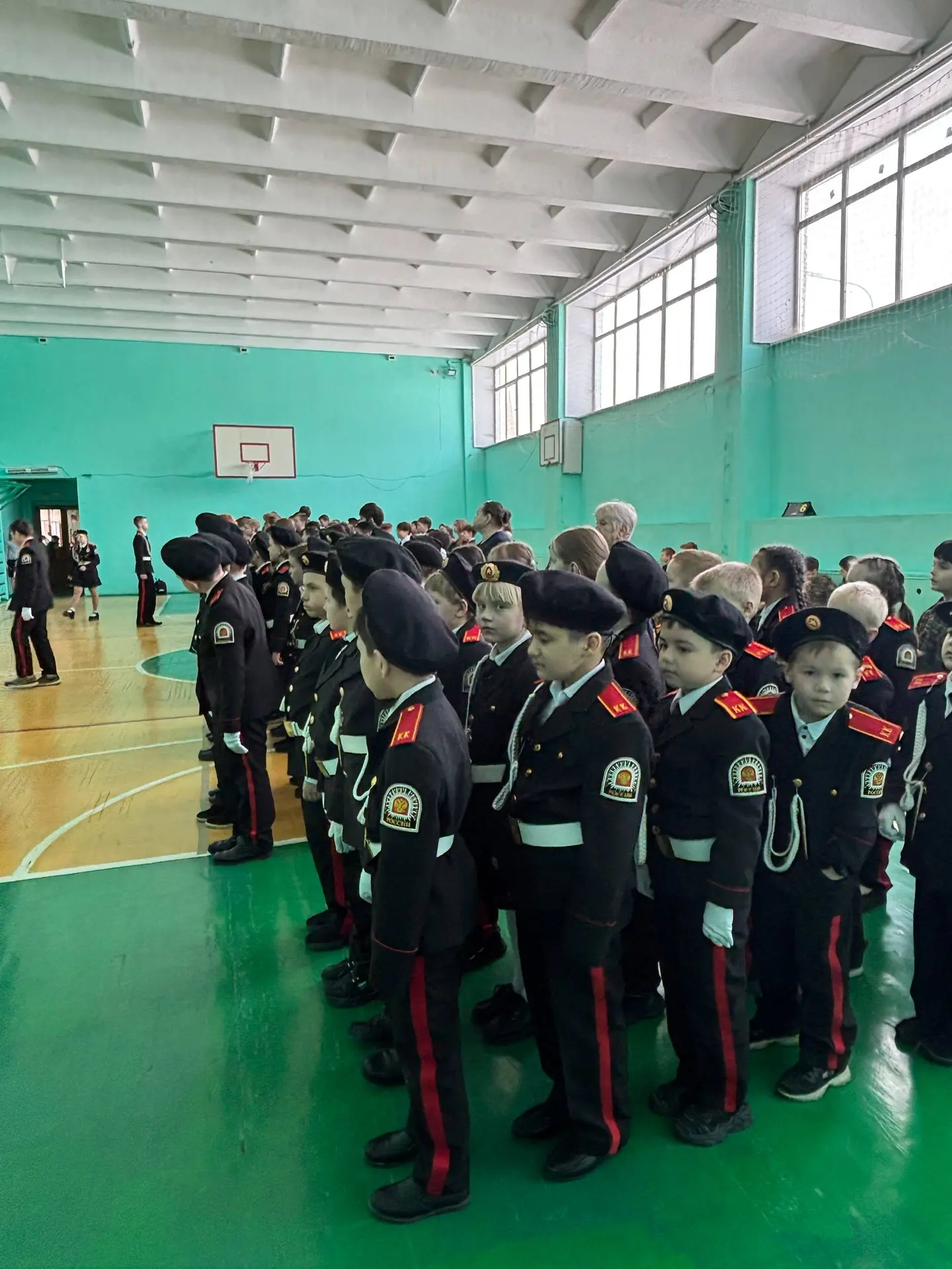 Смотр строя и песни: дисциплина, слаженность, гордость! На прошлой неделе состоялся традиционный смо