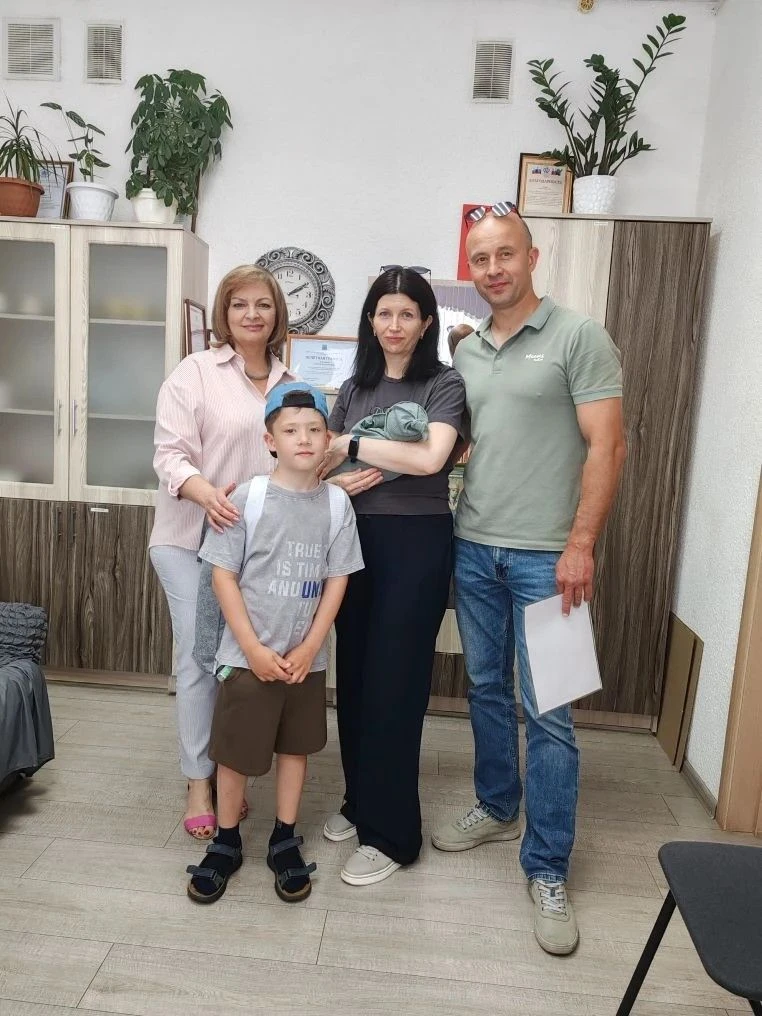 В управлении социальной защиты Галактионовым Дмитрию и Александре вручили подарок в рамках проекта «