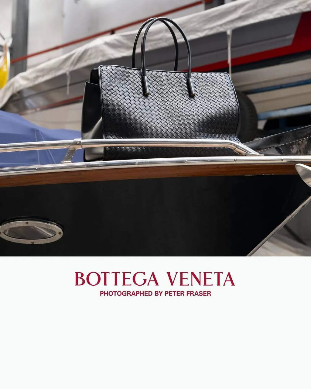 Петер Фрейзер снял новинки Bottega Veneta от Луиз Троттер в Венеции (ну а где же еще, как не там?). 