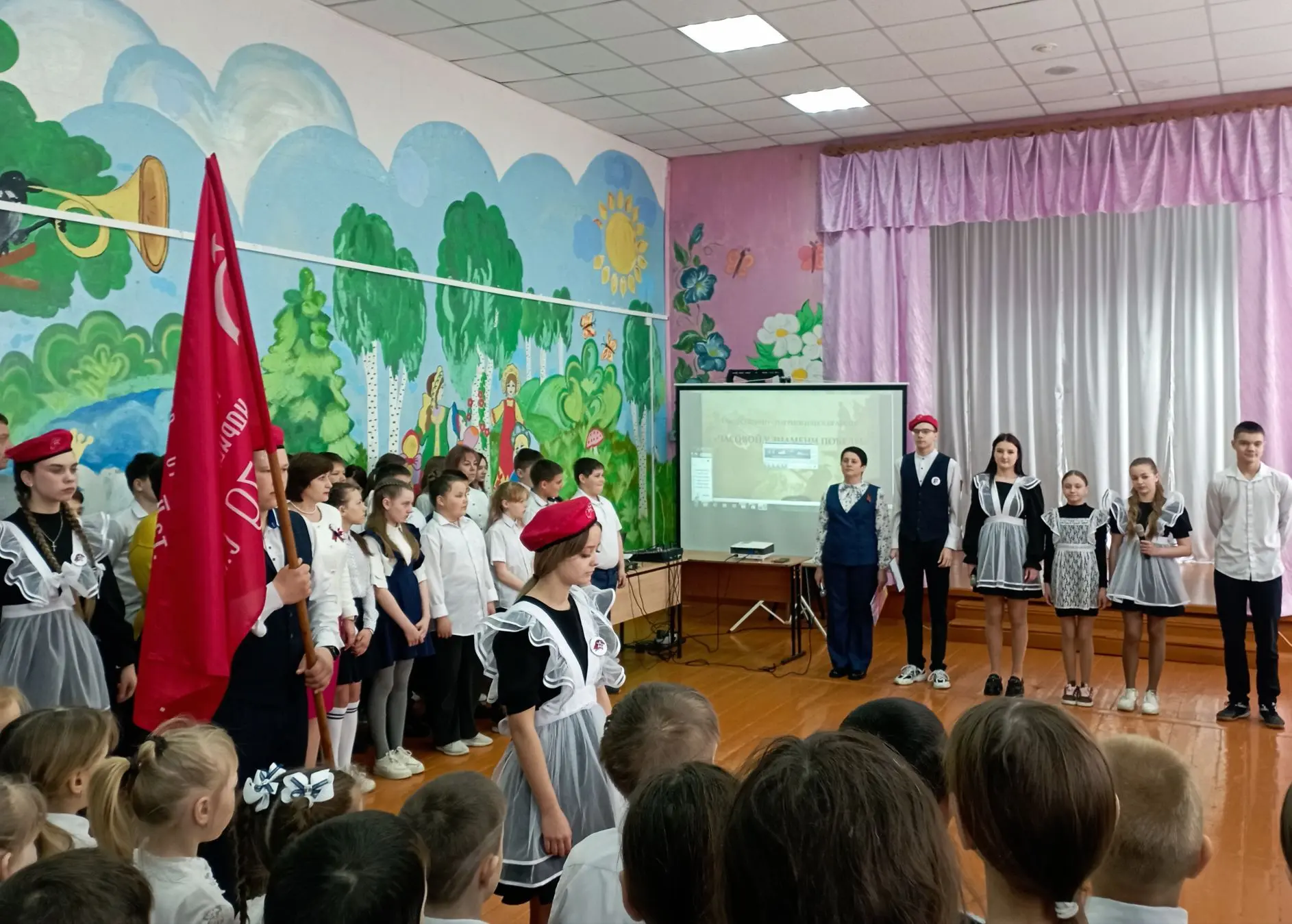 🌟🌟🌟Праздник Великой Победы приближается! И сегодня, 23 апреля, в МКОУ Кремлёвской СОШ было торжес