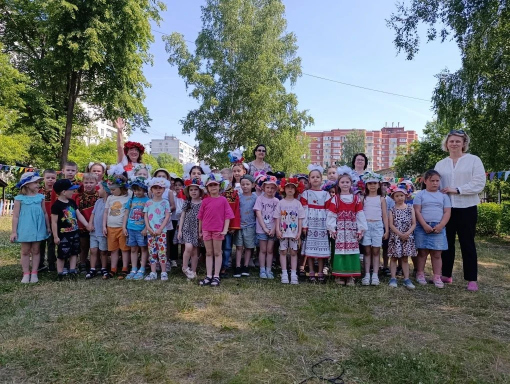 🇷🇺12 июня - День России!🇷🇺

😊От всего сердца поздравляем вас с одним из самых значимых государс