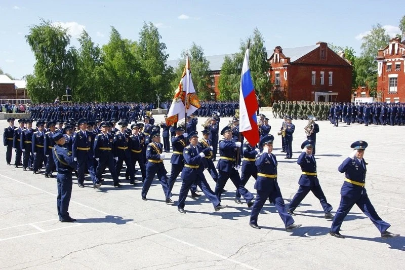 С первого сентября Сызранское ВВАУЛ получит долгожданную независимость от Воронежского ...